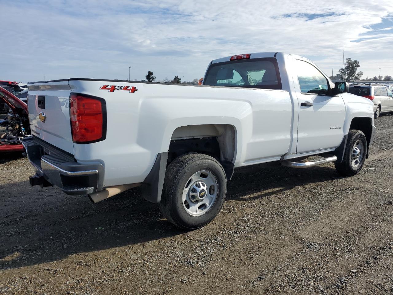 Изображение 3 2018 CHEVROLET SILVERADO K2500 HEAVY DUTY 2018 с VIN 1GC0KUEG6JZ227830