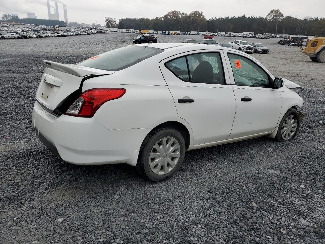 Obraz 3 z 2016 NISSAN VERSA S 2016 z VIN 3N1CN7AP4GL906218