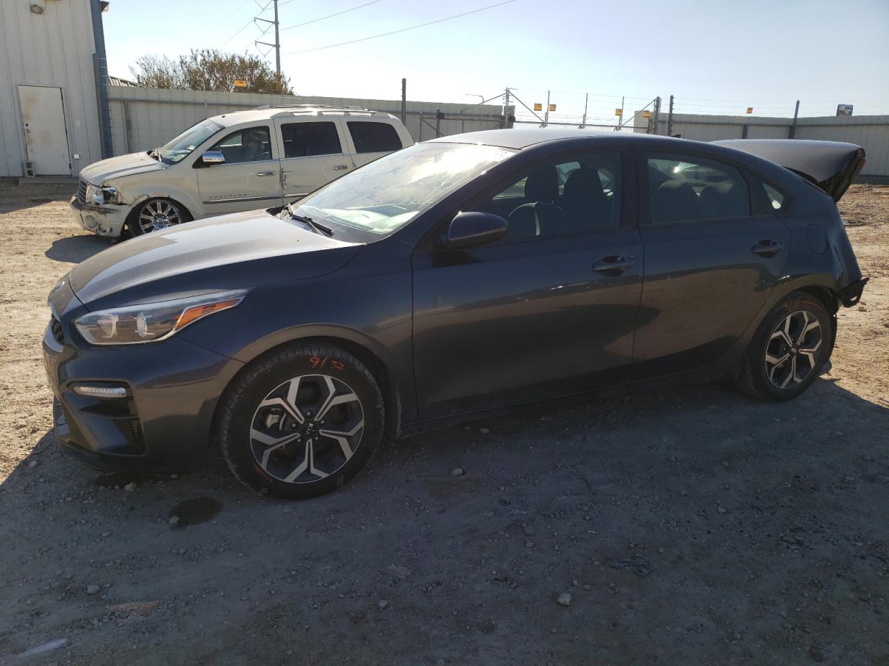 Obraz 1 z 2021 KIA FORTE FE 2021 z VIN 3KPF24AD3ME331276