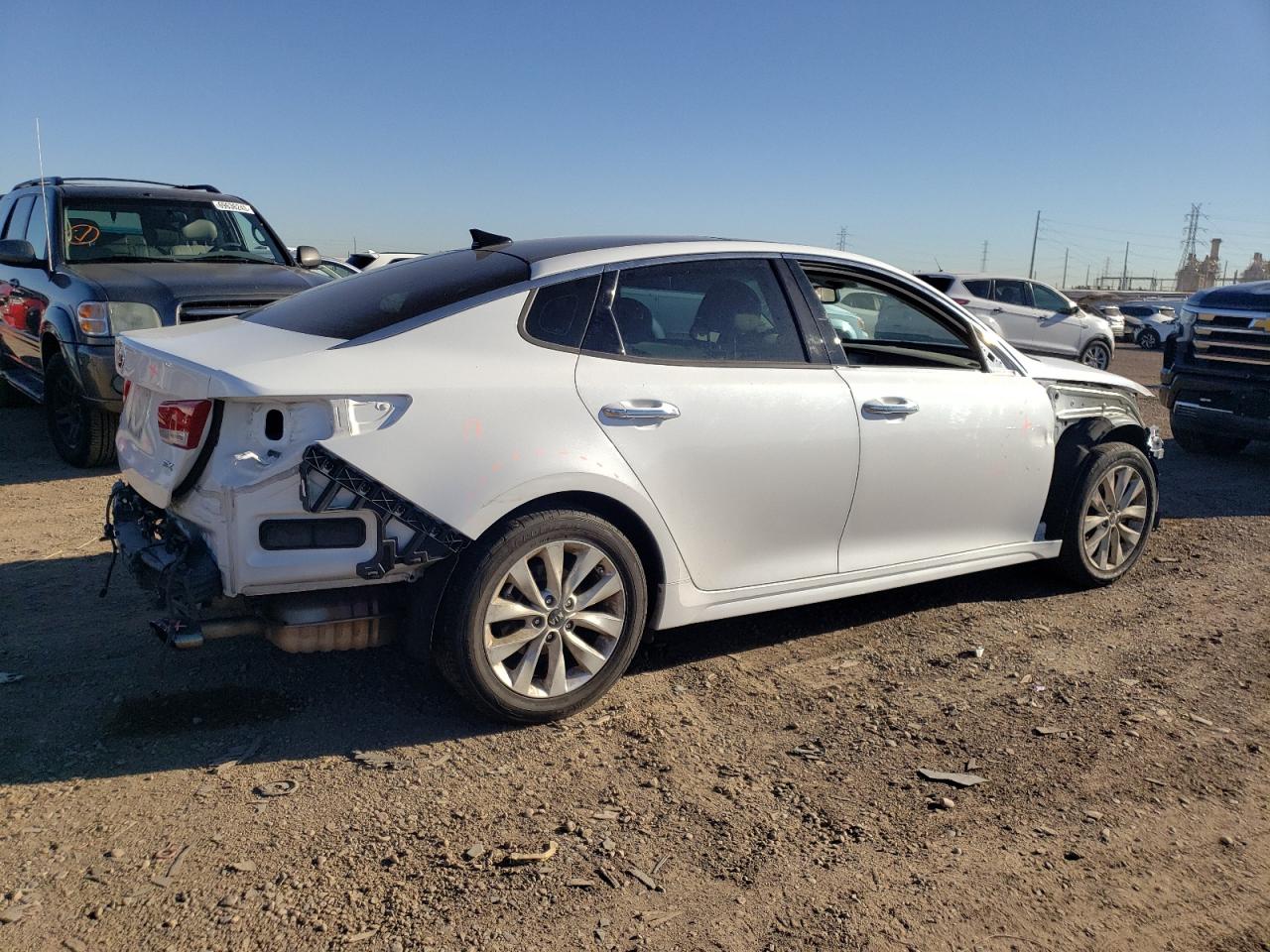 Изображение 3 2016 KIA OPTIMA EX 2016 с VIN 5XXGU4L32GG112694