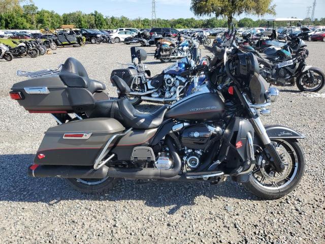 Image 1 of 2018 HARLEY-DAVIDSON FLHTK ULTRA LIMITED 2018 with VIN 1HD1KED12JB614891