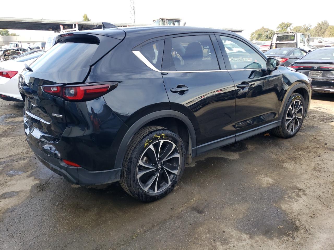 Image 3 of 2023 MAZDA CX-5 PREMIUM 2023 with VIN JM3KFBDM3P0188899