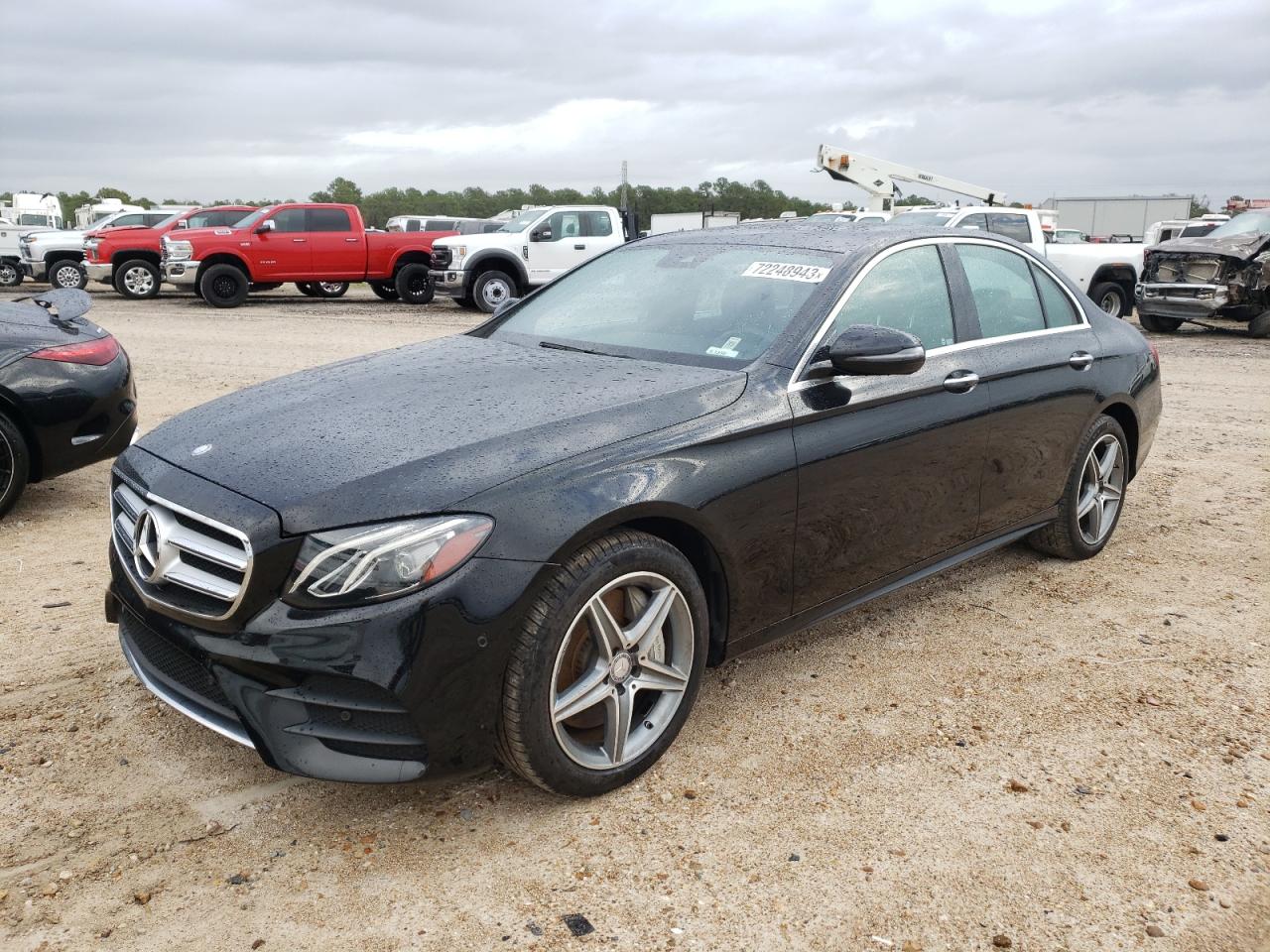 Image 1 of Mercedes-Benz E 300 4Matic 2017 with VIN WDDZF4KBXHA202688