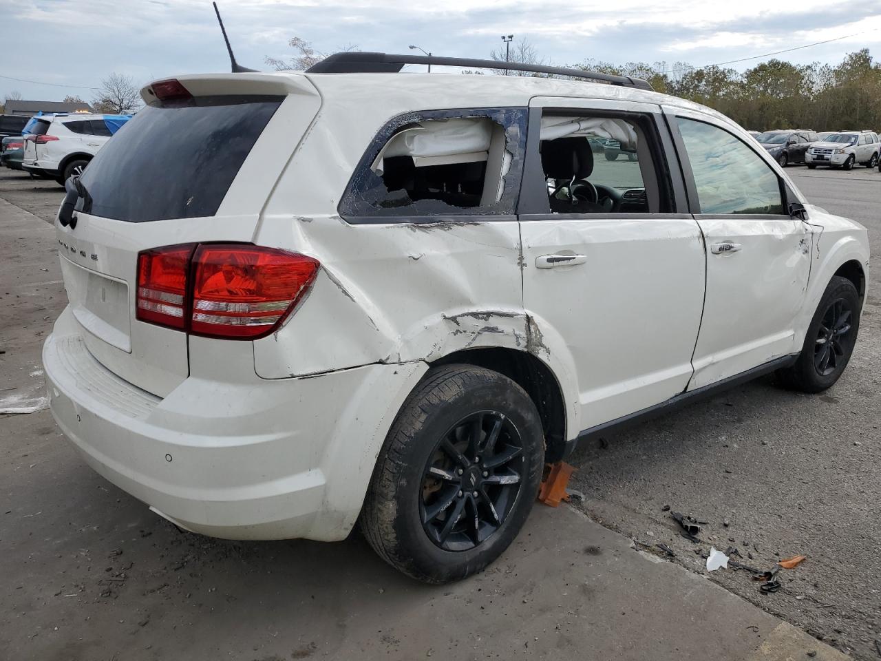 Image 3 of 2020 DODGE JOURNEY SE 2020 with VIN 3C4PDCAB7LT276008