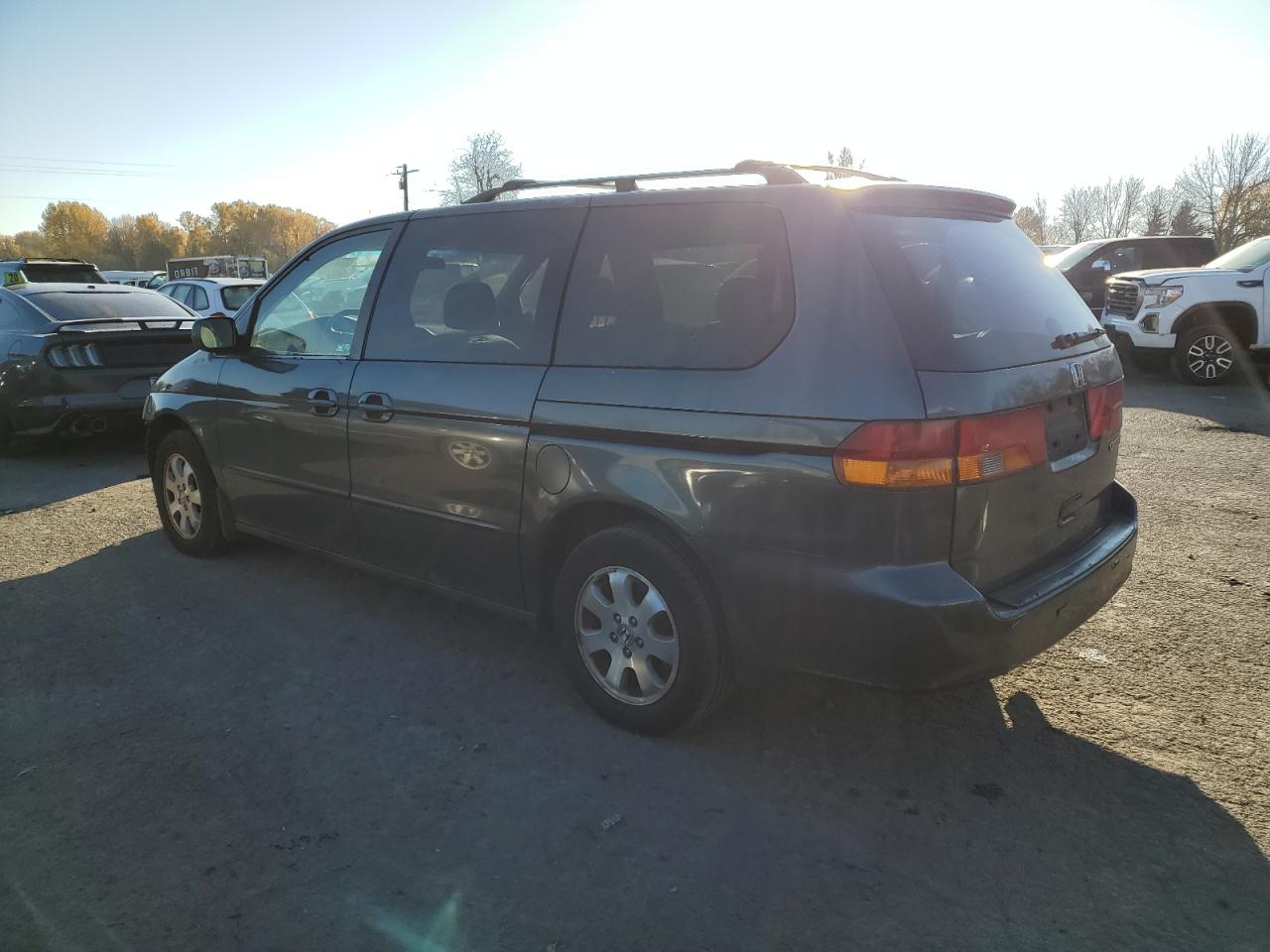 Image 2 of 2003 HONDA ODYSSEY EX 2003 with VIN 5FNRL186X3B108189