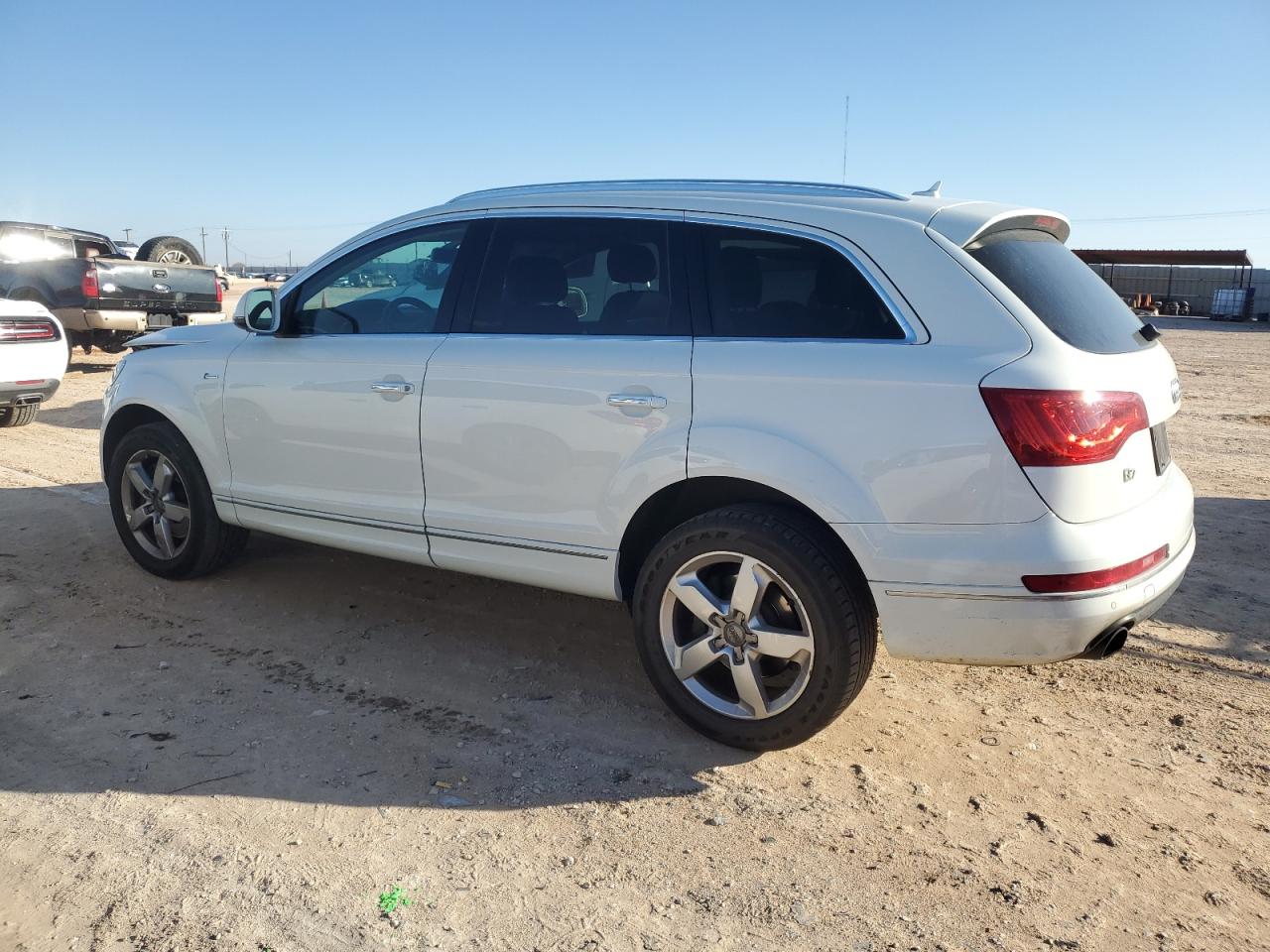 Image 2 of 2015 AUDI Q7 PREMIUM 2015 with VIN WA1CGAFE6FD018029