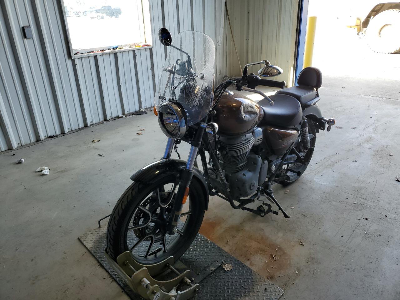 Obraz 2 z 2023 ROYAL ENFIELD MOTORS METEOR 350  2023 z VIN ME3FDP203PV301890
