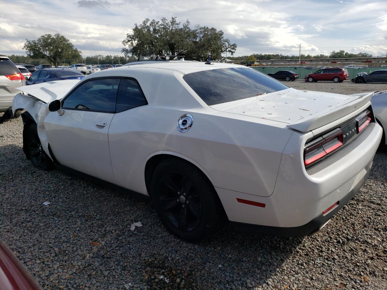 Изображение 2 2019 DODGE CHALLENGER SXT 2019 с VIN 2C3CDZAG2KH560834