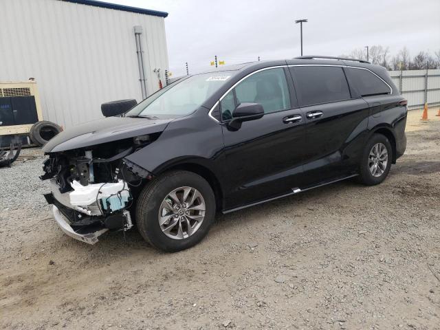 Image 1 of 2023 TOYOTA SIENNA XLE 2023 with VIN 5TDYRKEC7PS154753