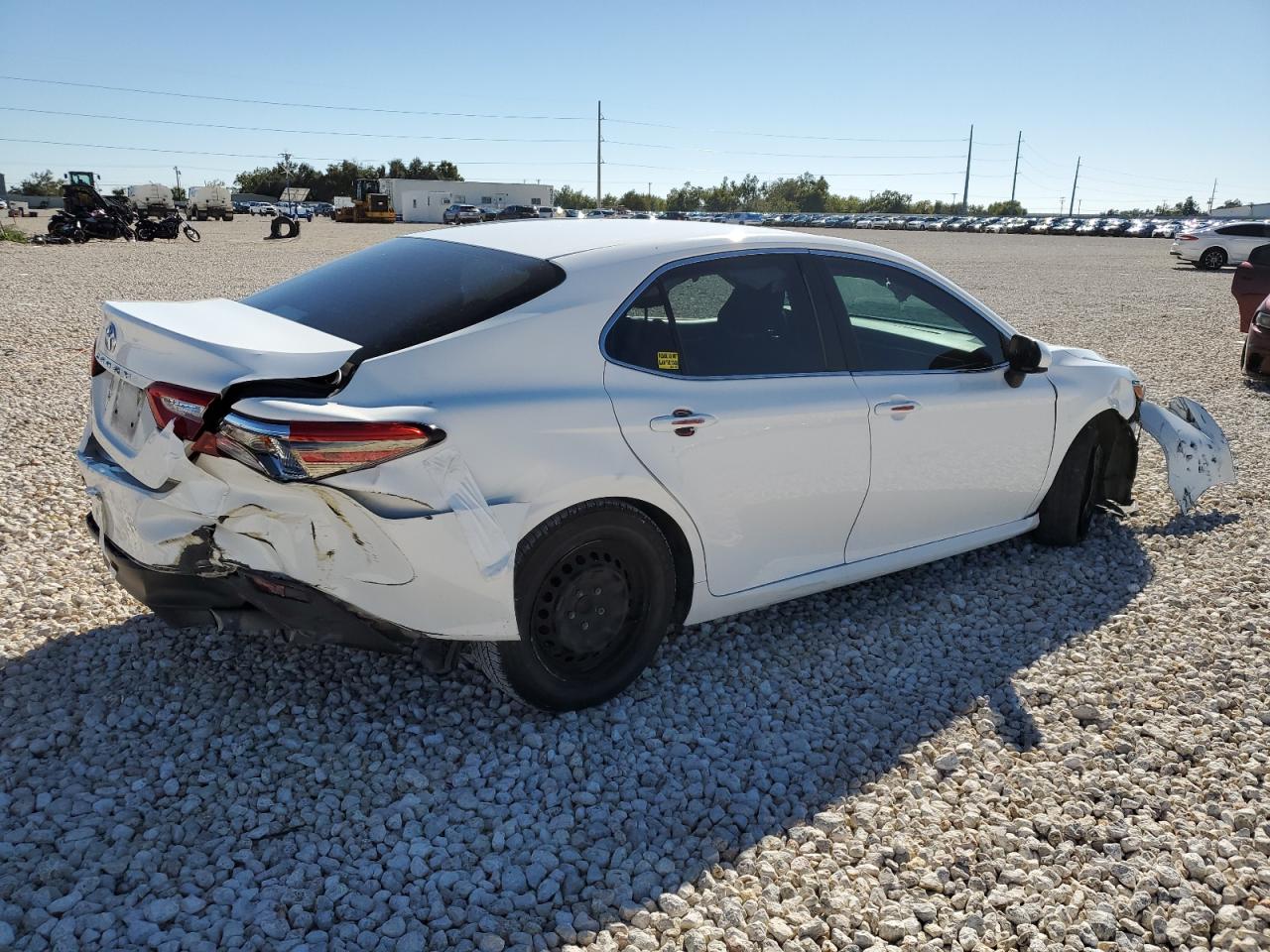 Изображение 3 2018 TOYOTA CAMRY L 2018 с VIN 4T1B11HK2JU556141