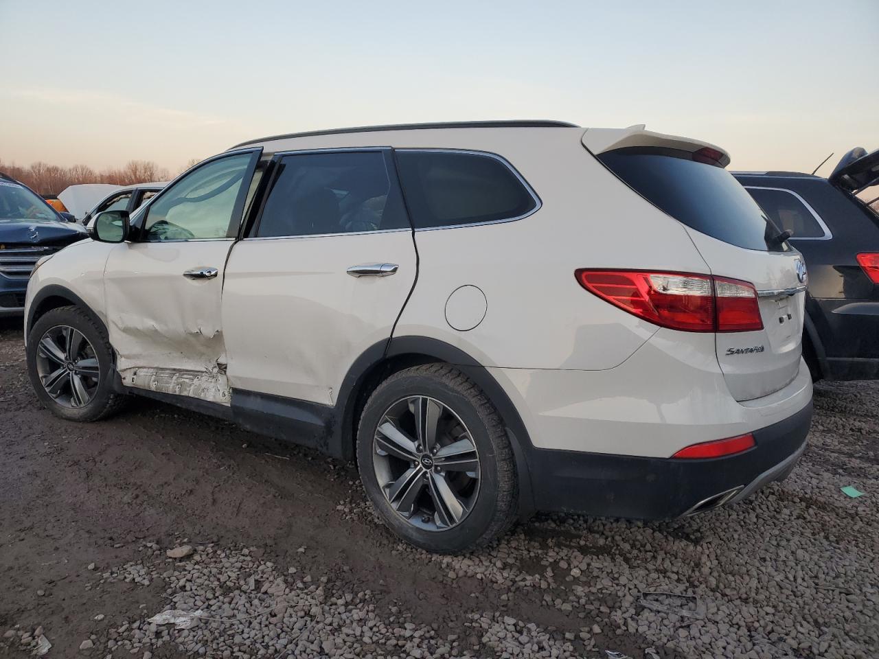 Изображение 2 2015 HYUNDAI SANTA FE GLS 2015 с VIN KM8SNDHF2FU124164