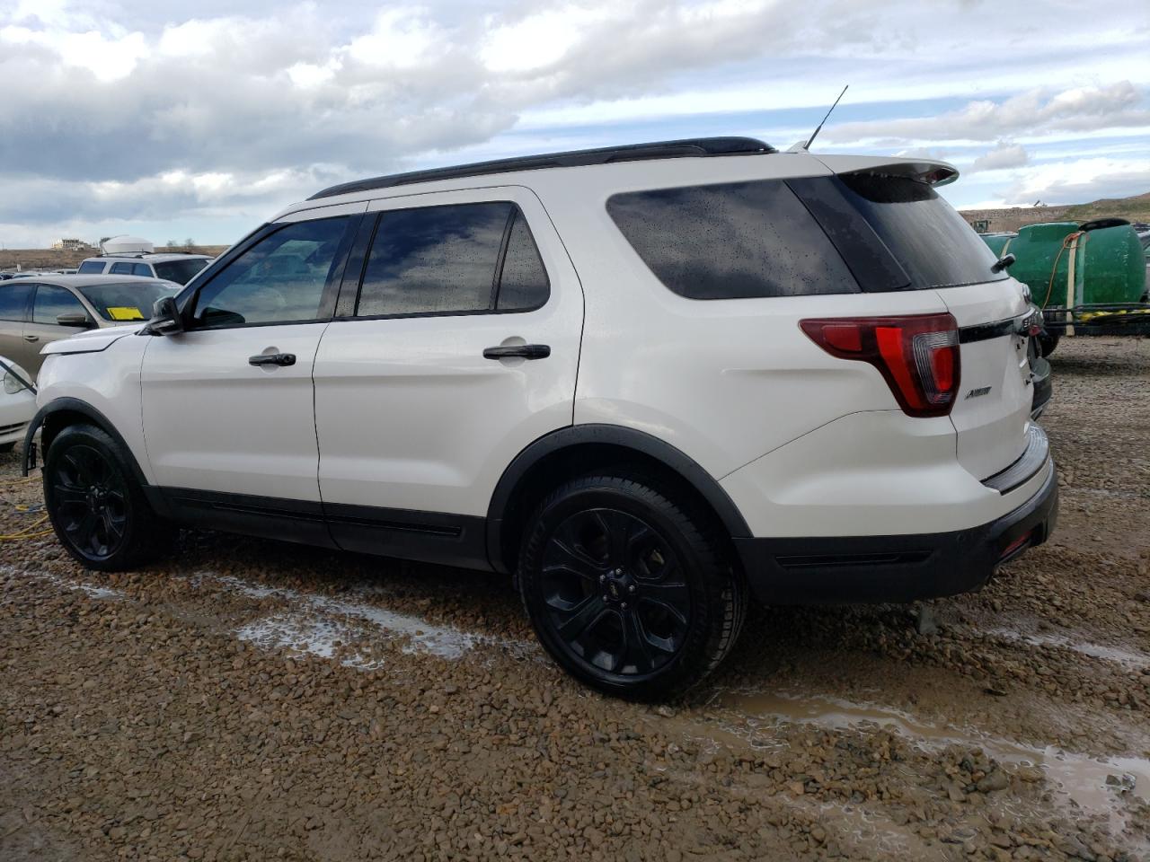 Image 2 of 2019 FORD EXPLORER SPORT 2019 with VIN 1FM5K8GT7KGA09668