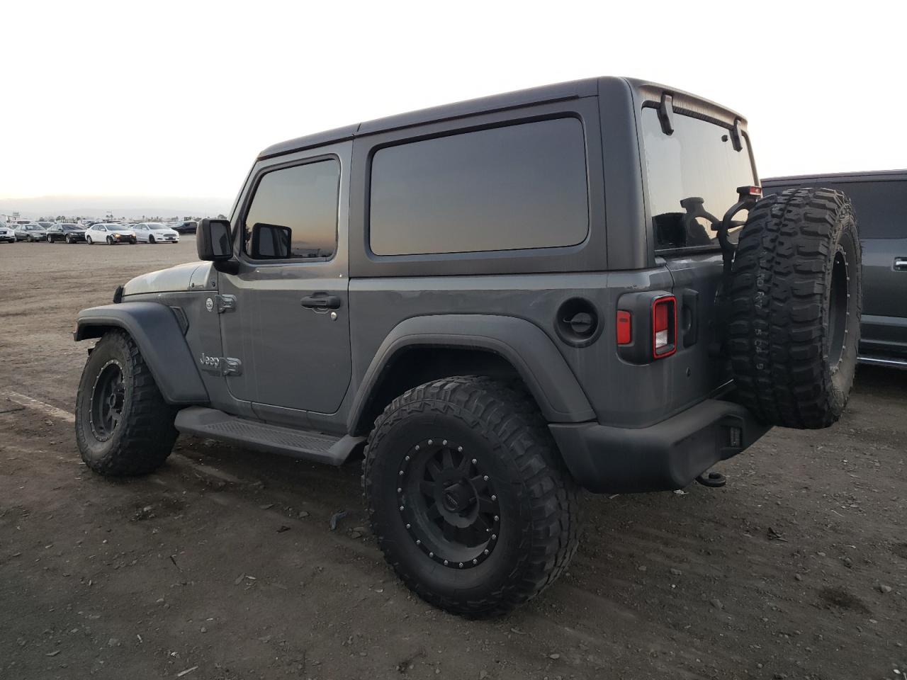 Image 2 of 2020 JEEP WRANGLER SPORT 2020 with VIN 1C4GJXAN1LW136136