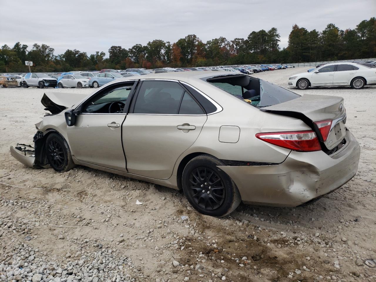 Obraz 2 z 2015 TOYOTA CAMRY LE 2015 z VIN 4T4BF1FK3FR497716