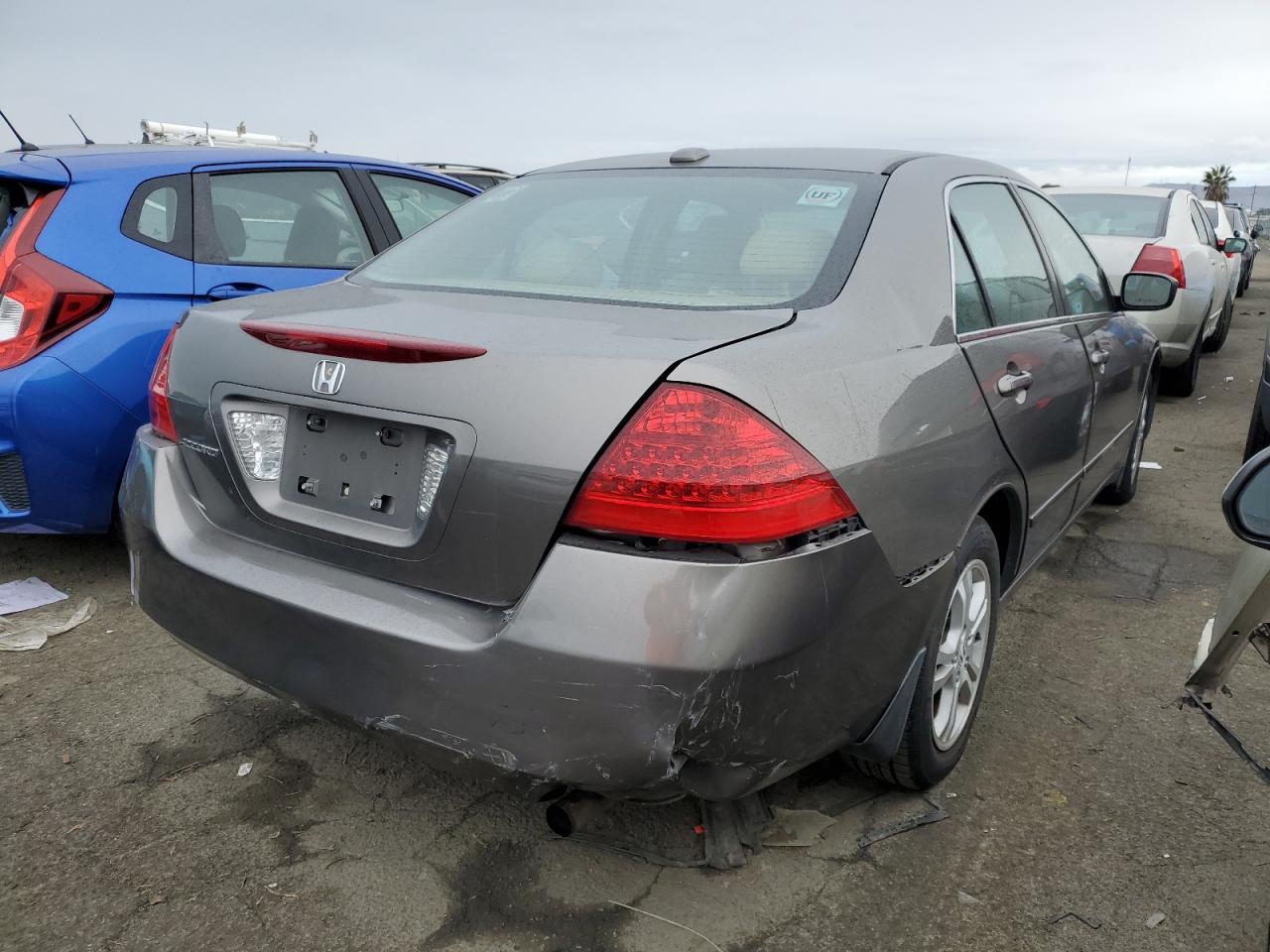 Image 3 of 2007 HONDA ACCORD EX 2007 with VIN 1HGCM56837A162982
