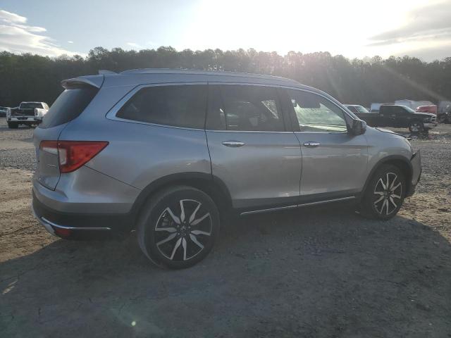Obraz 3 z 2019 HONDA PILOT TOURING 2019 z VIN 5FNYF5H98KB003475