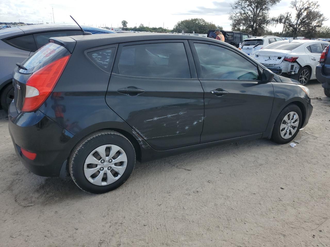 Image 3 of 2015 HYUNDAI ACCENT GS 2015 with VIN KMHCT5AE4FU199613