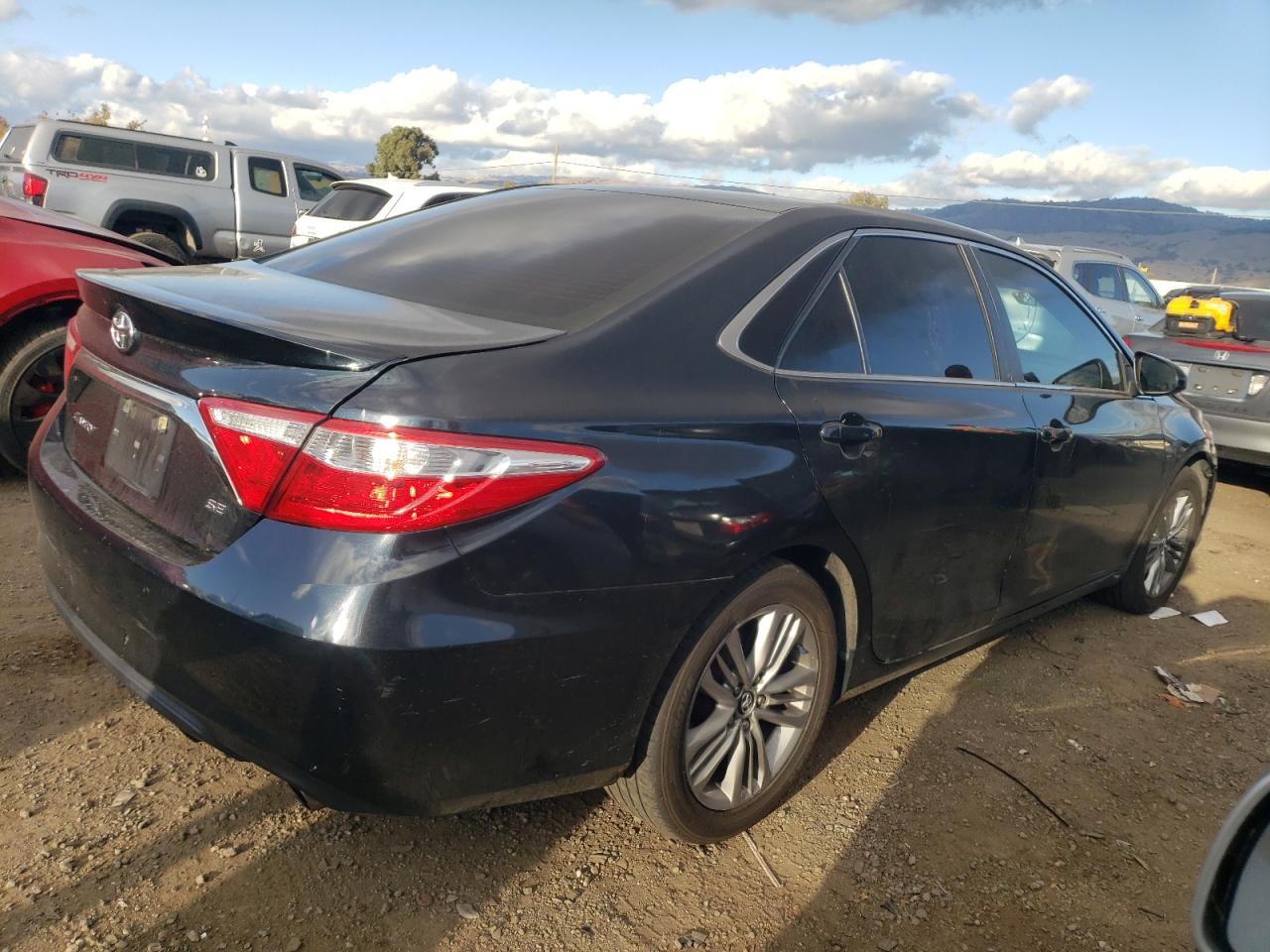 Obraz 3 z 2015 TOYOTA CAMRY LE 2015 z VIN 4T1BF1FK0FU028819