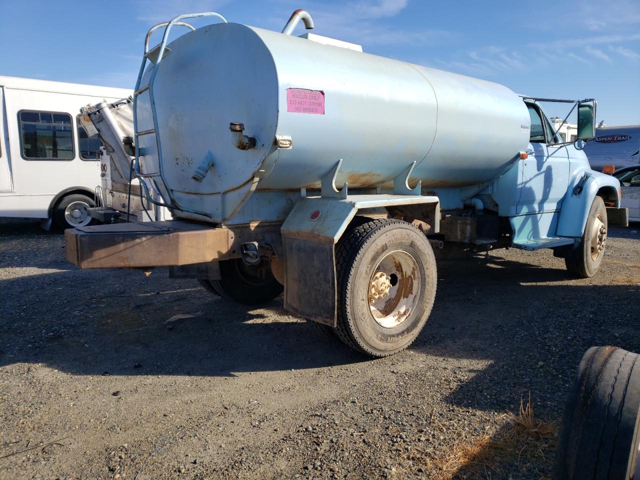 Image 3 of 1995 FORD F800  1995 with VIN 1FDPF80C3SVA07855