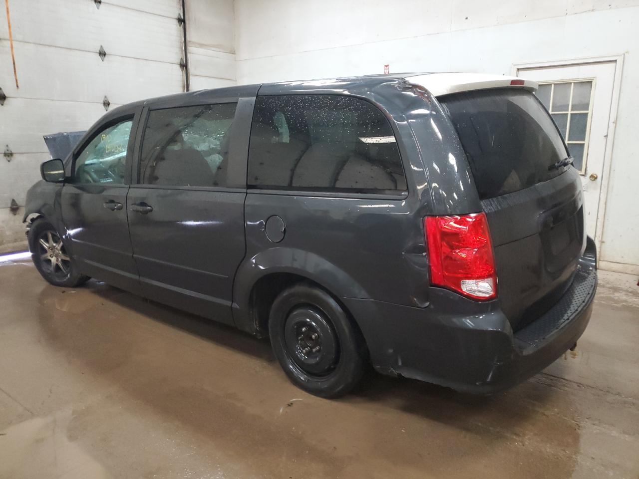 Image 2 of 2012 DODGE GRAND CARAVAN SE 2012 with VIN 2C4RDGBG5CR161680