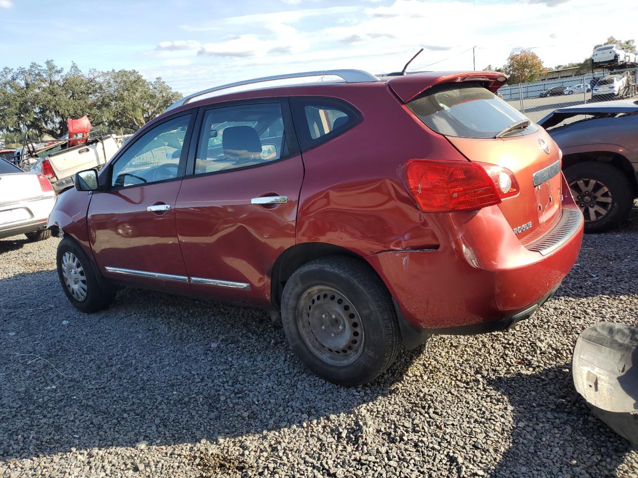 Obraz 2 z 2015 NISSAN ROGUE SELECT S 2015 z VIN JN8AS5MT8FW160234