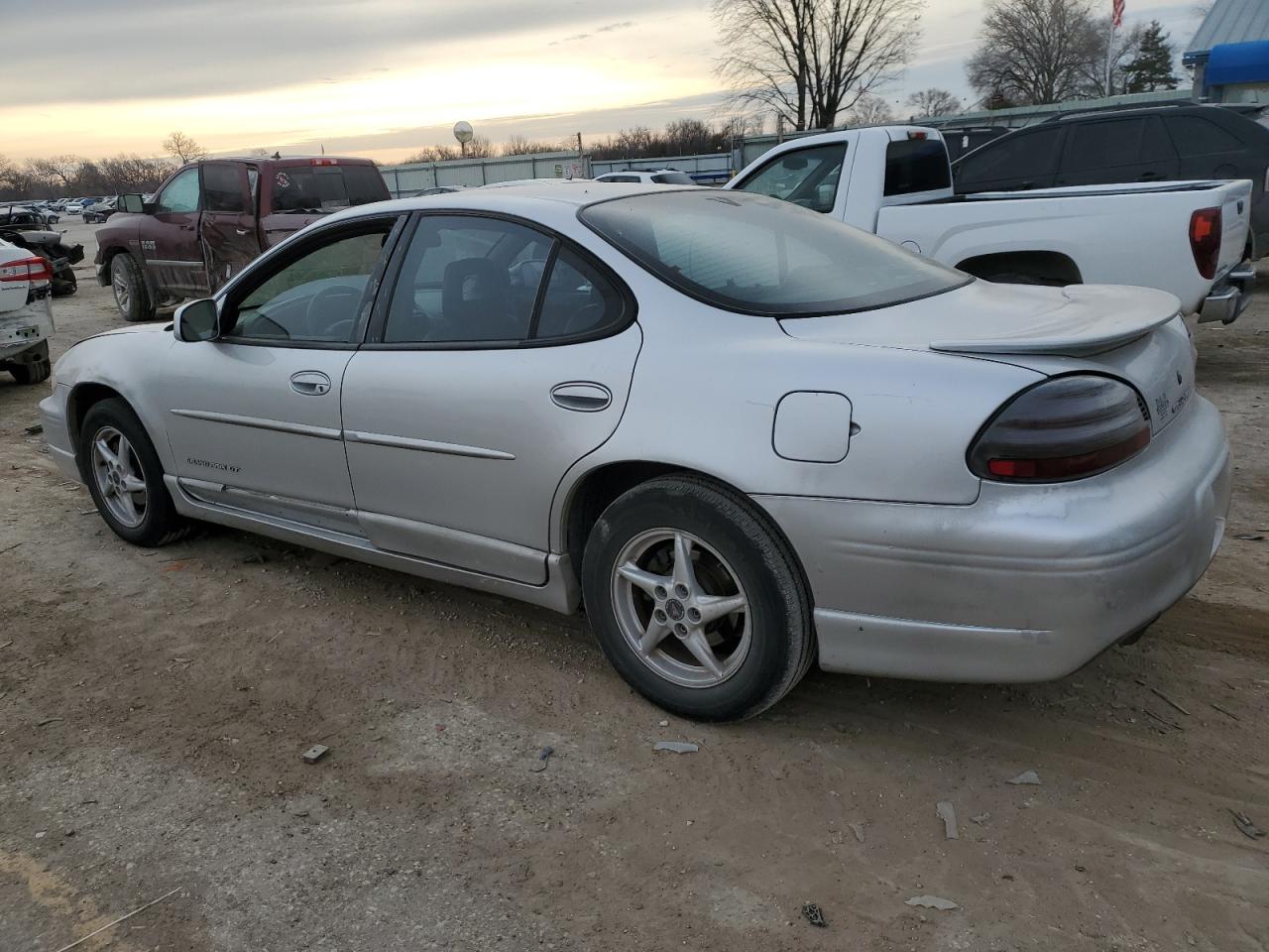 Изображение 2 2002 PONTIAC GRAND PRIX GT 2002 с VIN 1G2WP52K52F125193