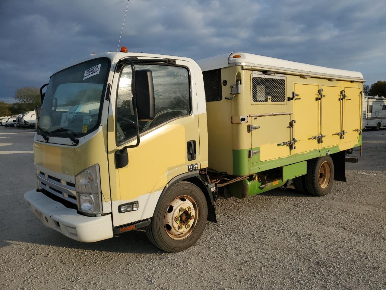 Изображение 2014 ISUZU NPR HD  2014