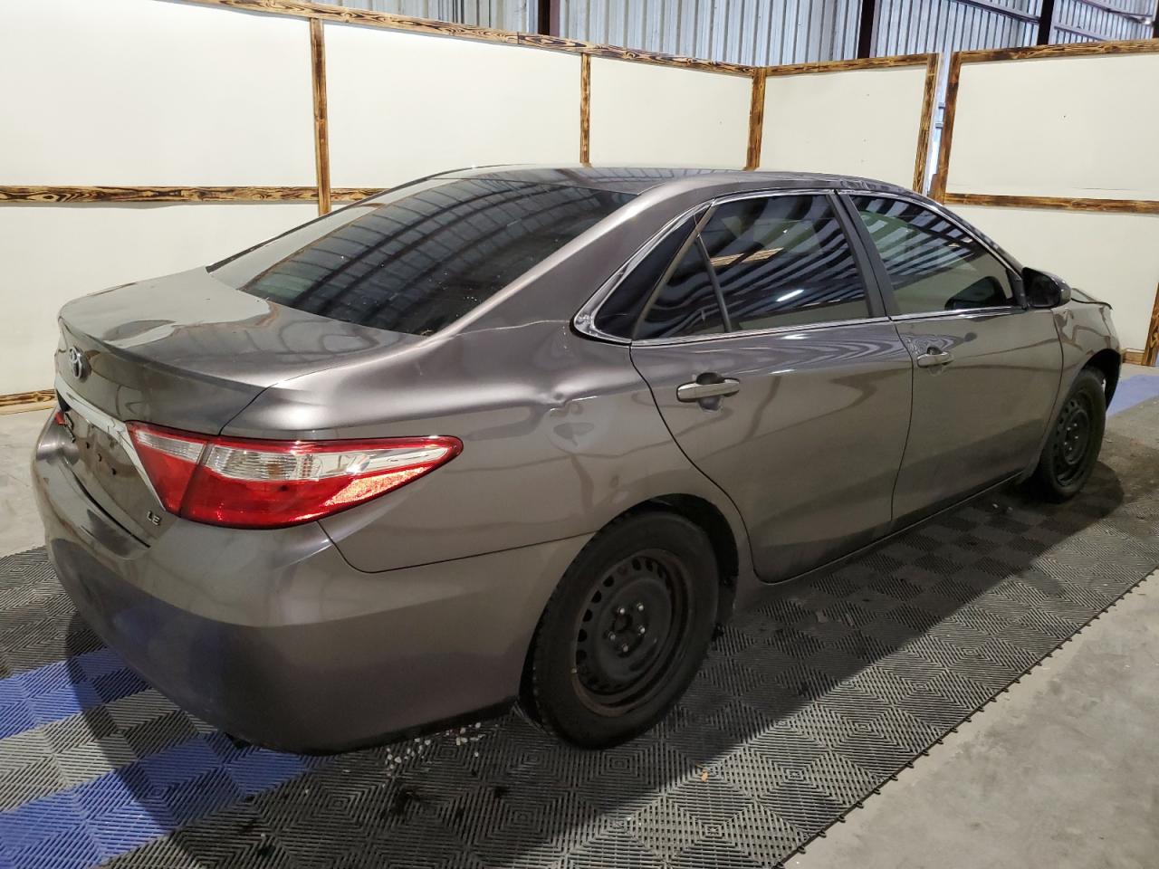 Image 3 of 2015 TOYOTA CAMRY LE 2015 with VIN 4T1BF1FK9FU956502