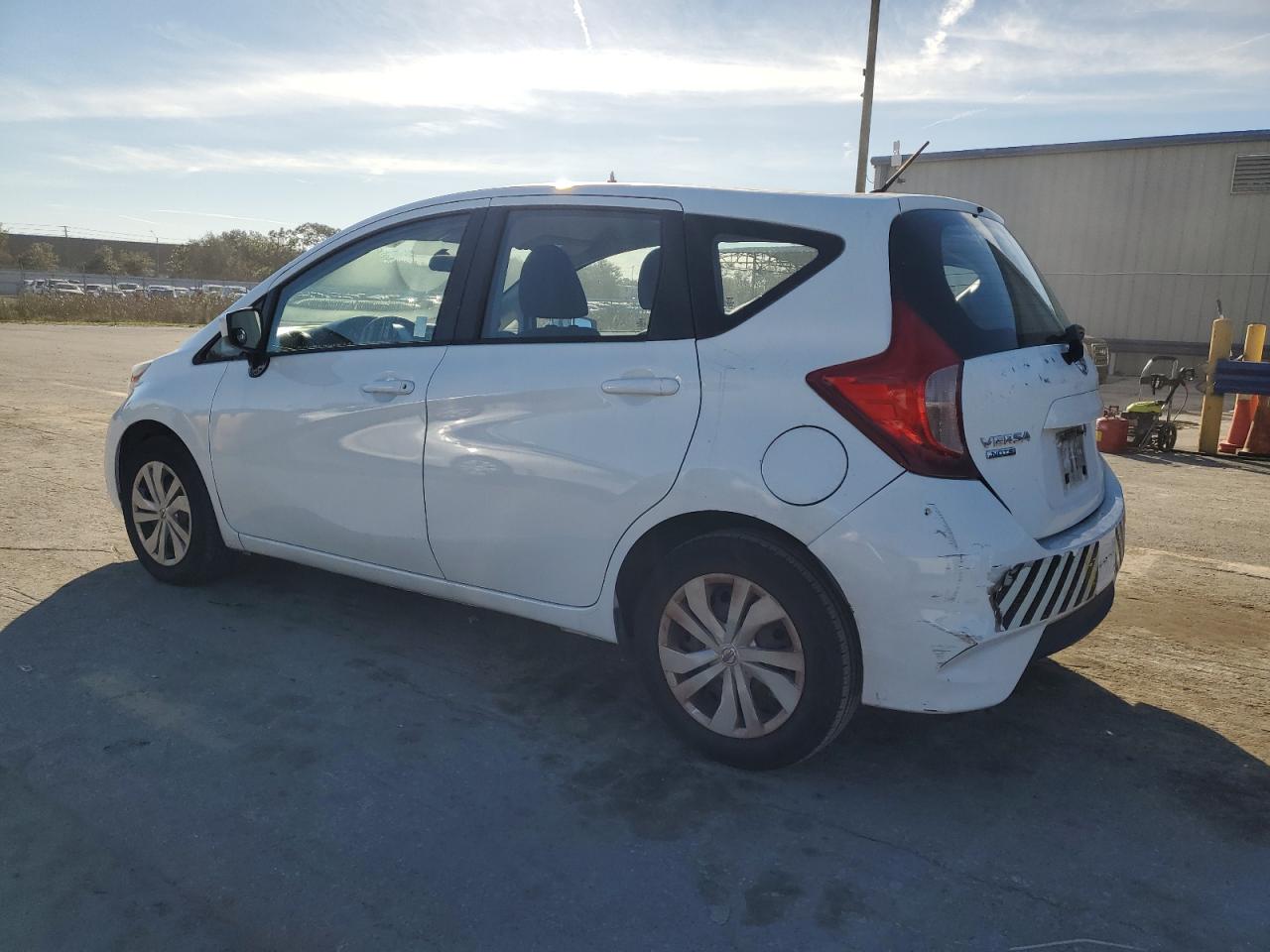 Image 2 of 2017 NISSAN VERSA NOTE S 2017 with VIN 3N1CE2CPXHL364267