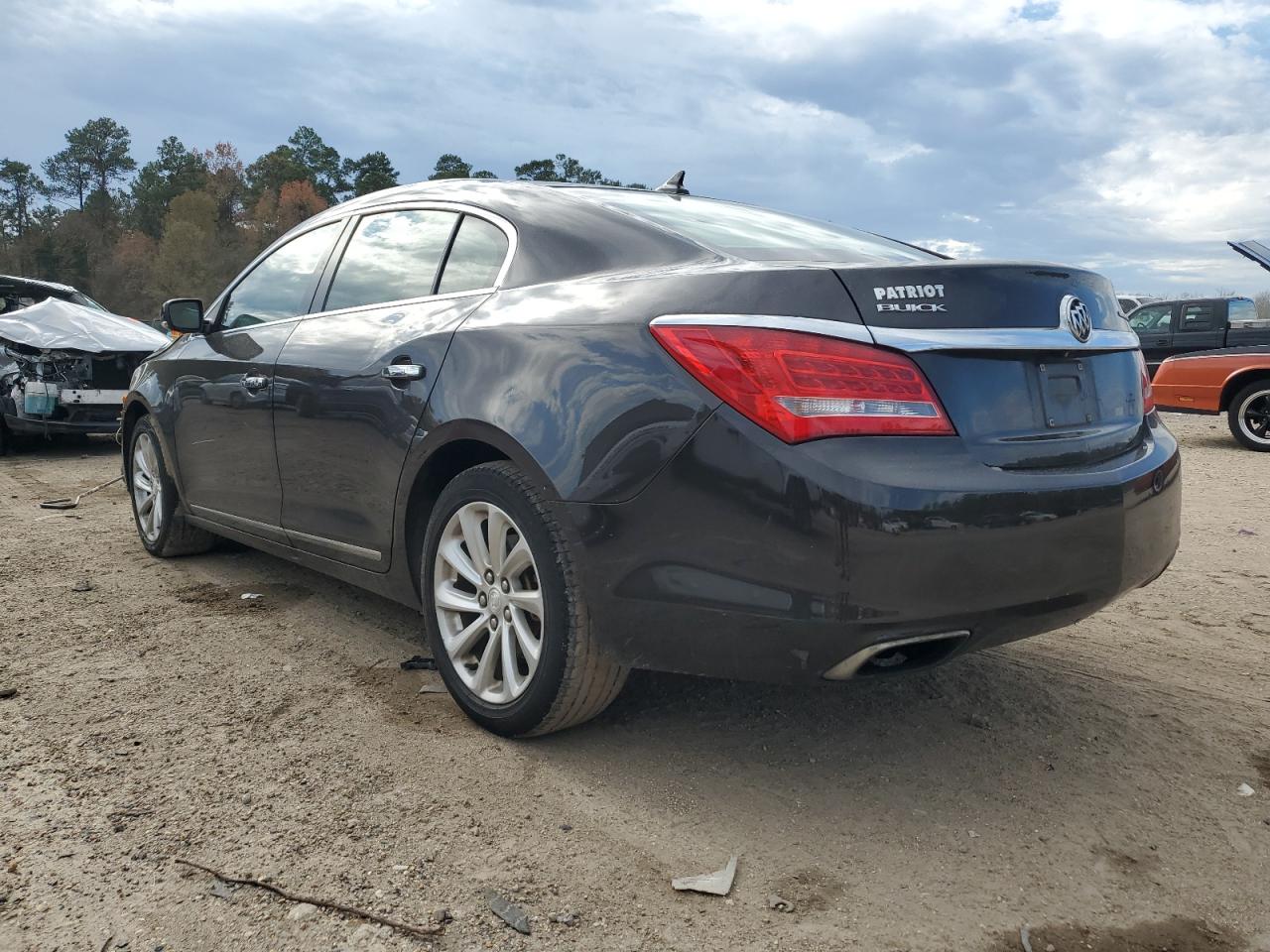 Obraz 2 z 2014 BUICK LACROSSE  2014 z VIN 1G4GB5G35EF142995