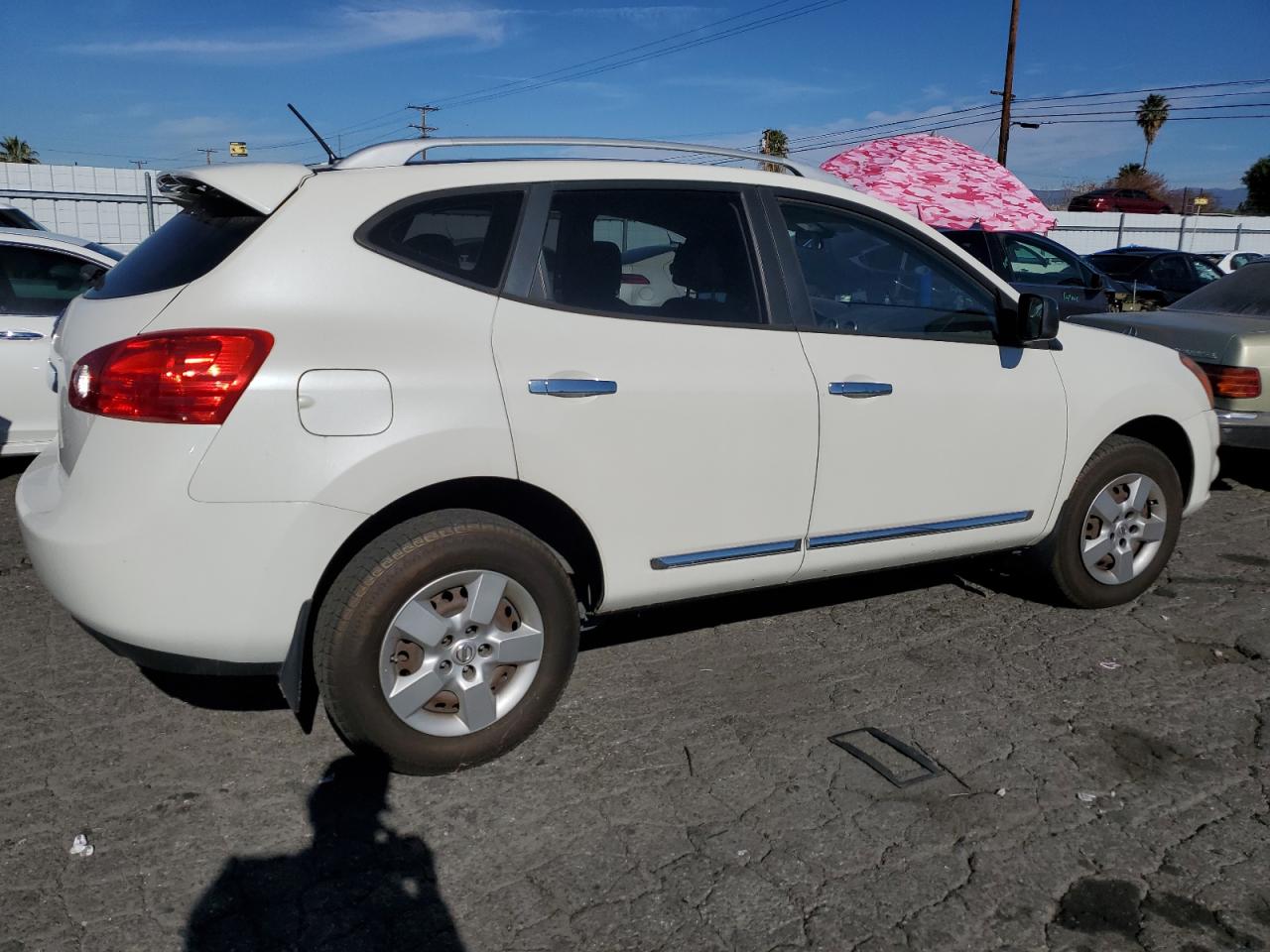 Image 3 of 2014 NISSAN ROGUE SELECT S 2014 with VIN JN8AS5MT1EW608148