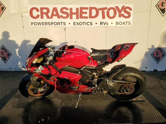 Image 3 of 2022 DUCATI PANIGALE V4S 2022 with VIN ZDMDAGWW1NB001497