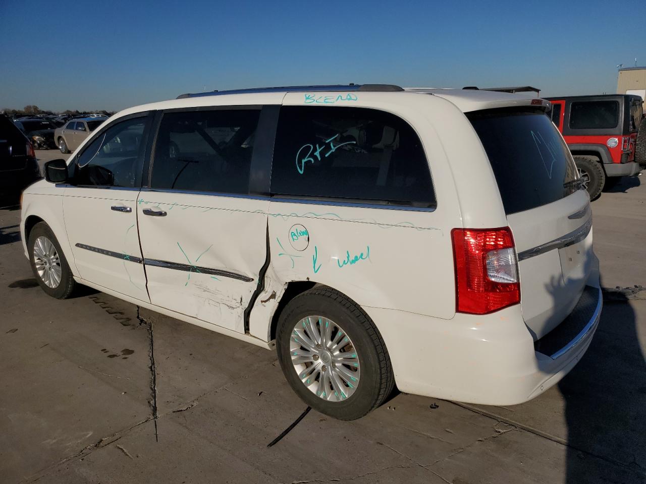 Изображение 2 2012 CHRYSLER TOWN & COUNTRY LIMITED 2012 с VIN 2C4RC1GG7CR401899