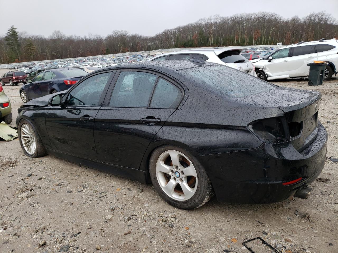 Image 2 of 2013 BMW ACTIVEHYBRID 3  2013 with VIN WBA3F9C52DF483627