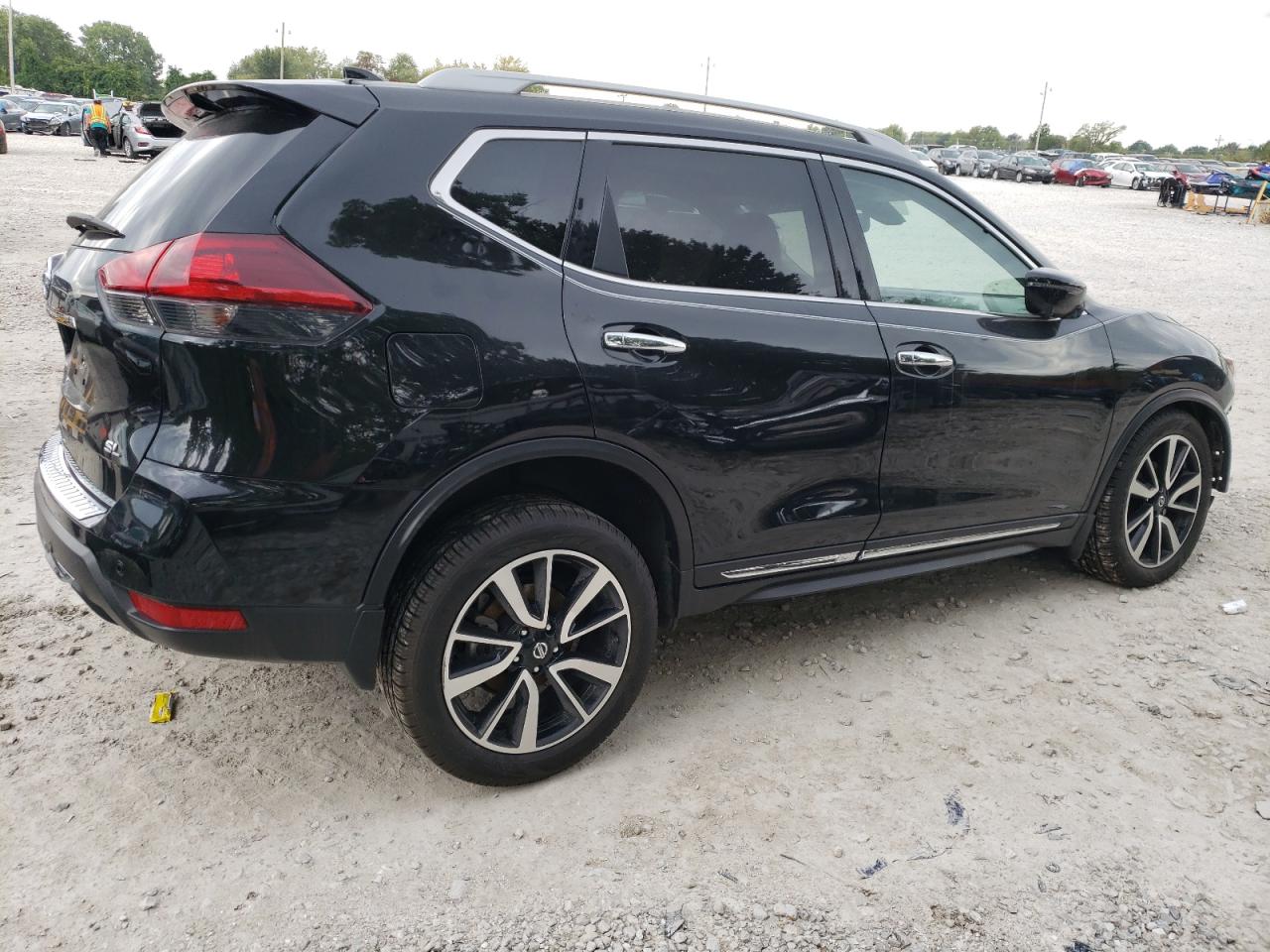 Obraz 3 z 2019 NISSAN ROGUE S 2019 z VIN 5N1AT2MT0KC706457