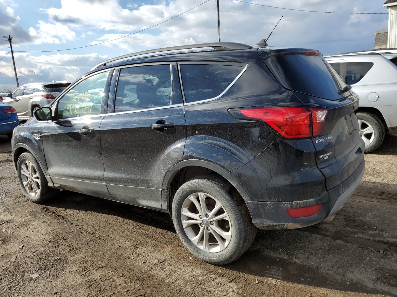 Obraz 2 z 2019 FORD ESCAPE SEL 2019 z VIN 1FMCU0HDXKUA61789