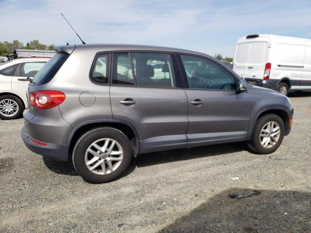 Image 3 of 2011 VOLKSWAGEN TIGUAN S 2011 with VIN WVGAV7AX5BW527506