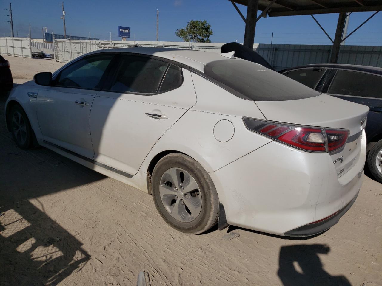 Image 2 of 2014 KIA OPTIMA HYBRID 2014 with VIN KNAGM4AD4E5072080