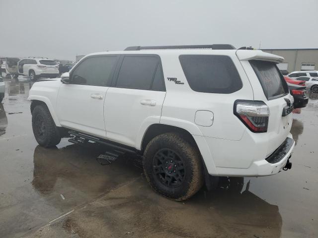 Image 2 of 2019 TOYOTA 4RUNNER SR5 2019 with VIN JTEBU5JR4K5659479