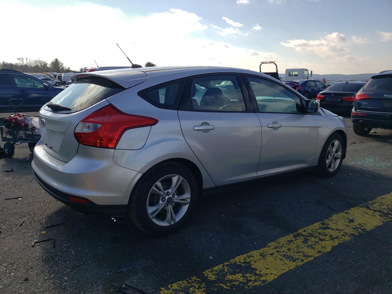 Image 3 of 2013 FORD FOCUS SE 2013 with VIN 1FADP3K20DL242214
