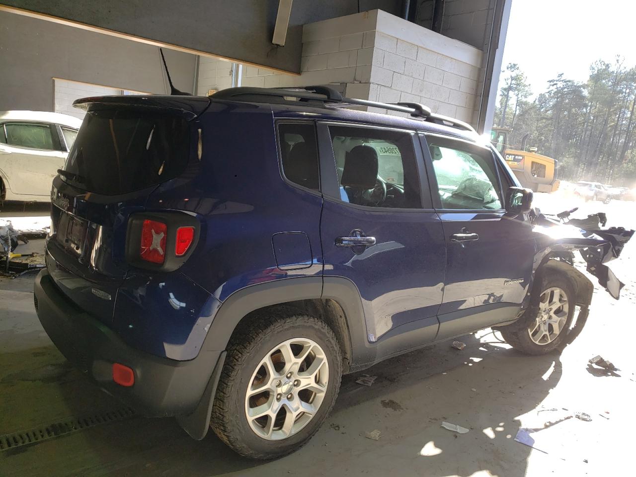 Изображение 3 2017 JEEP RENEGADE LATITUDE 2017 с VIN ZACCJBBB8HPG59289