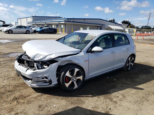 Изображение 2018 VOLKSWAGEN GTI S/SE 2018