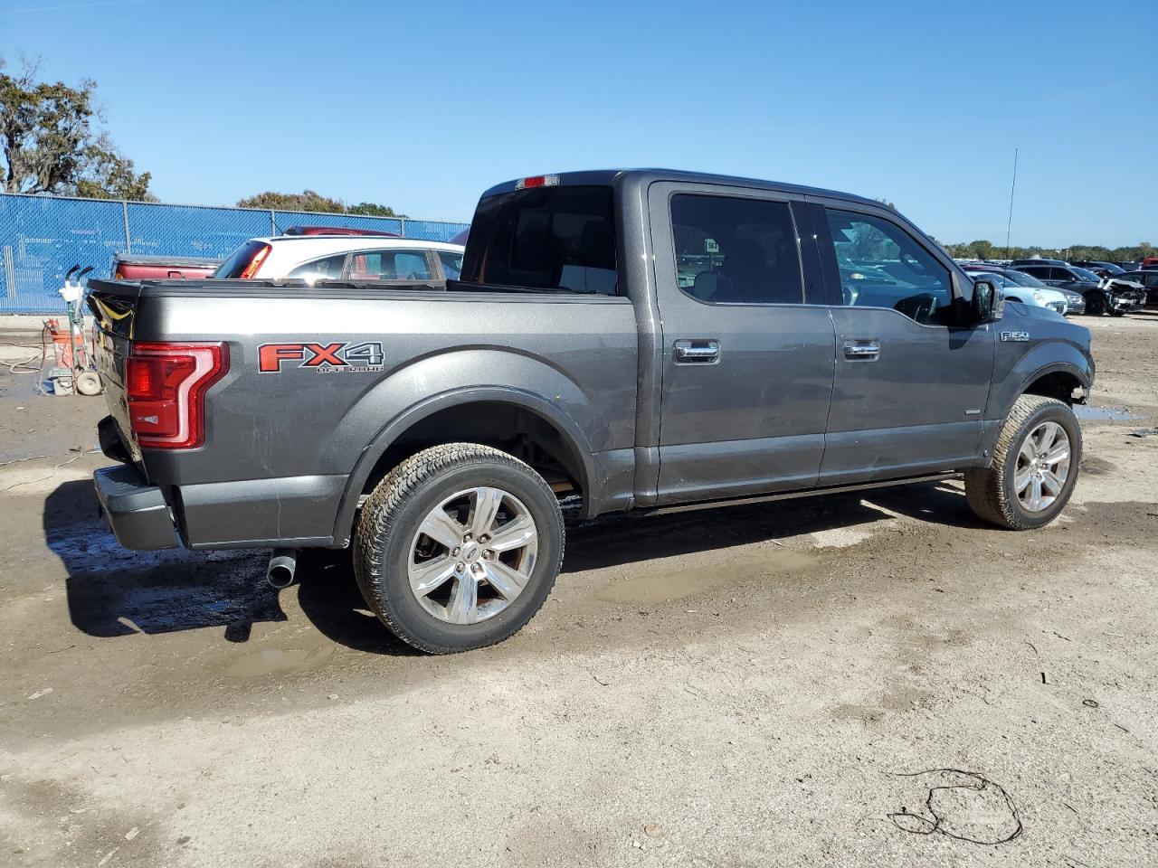 Изображение 3 2015 FORD F150 SUPERCREW 2015 с VIN 1FTEW1EG0FFC03833