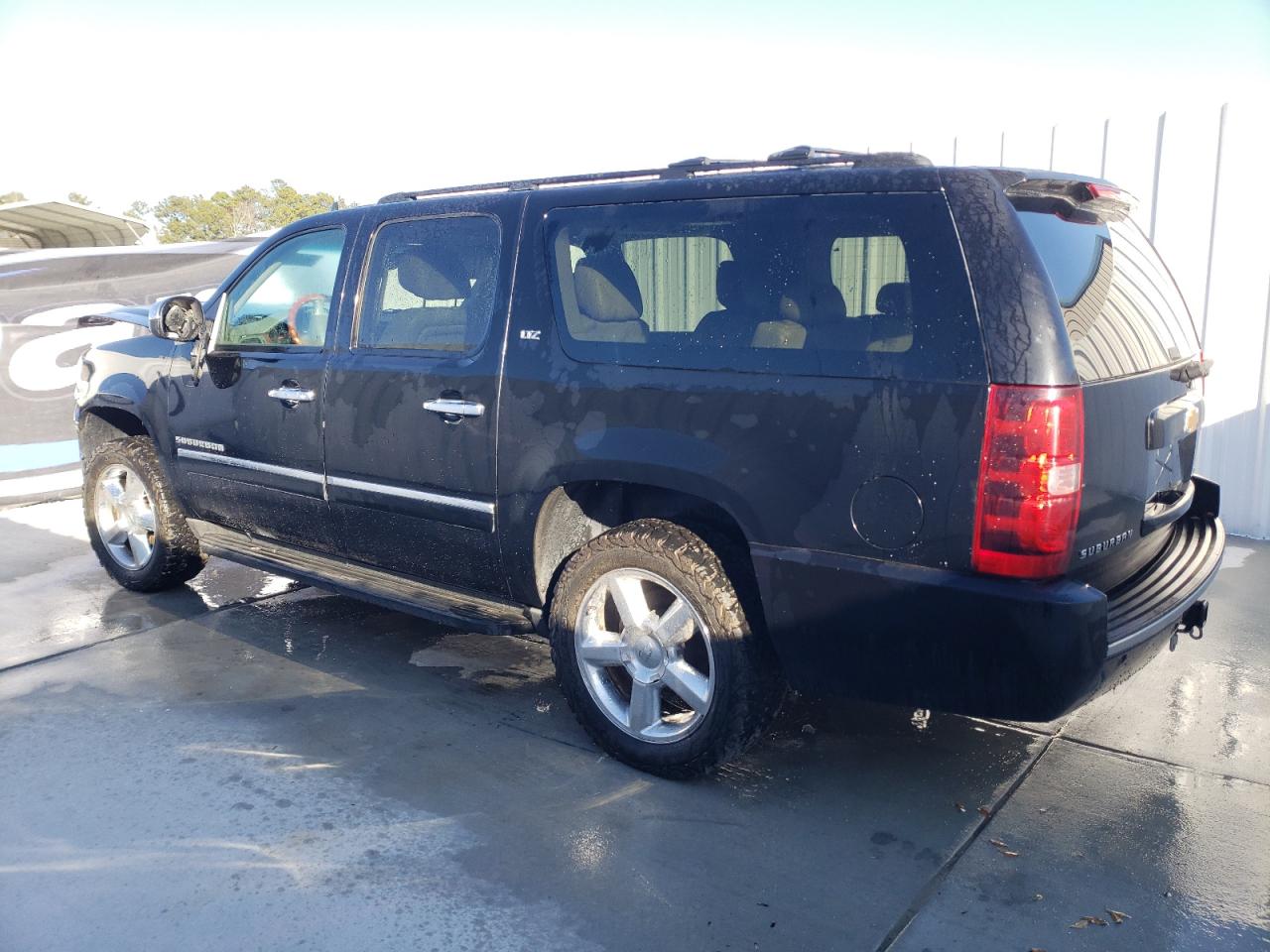 Image 2 of 2012 CHEVROLET SUBURBAN C1500 LTZ 2012 with VIN 1GNSCKE08CR219655
