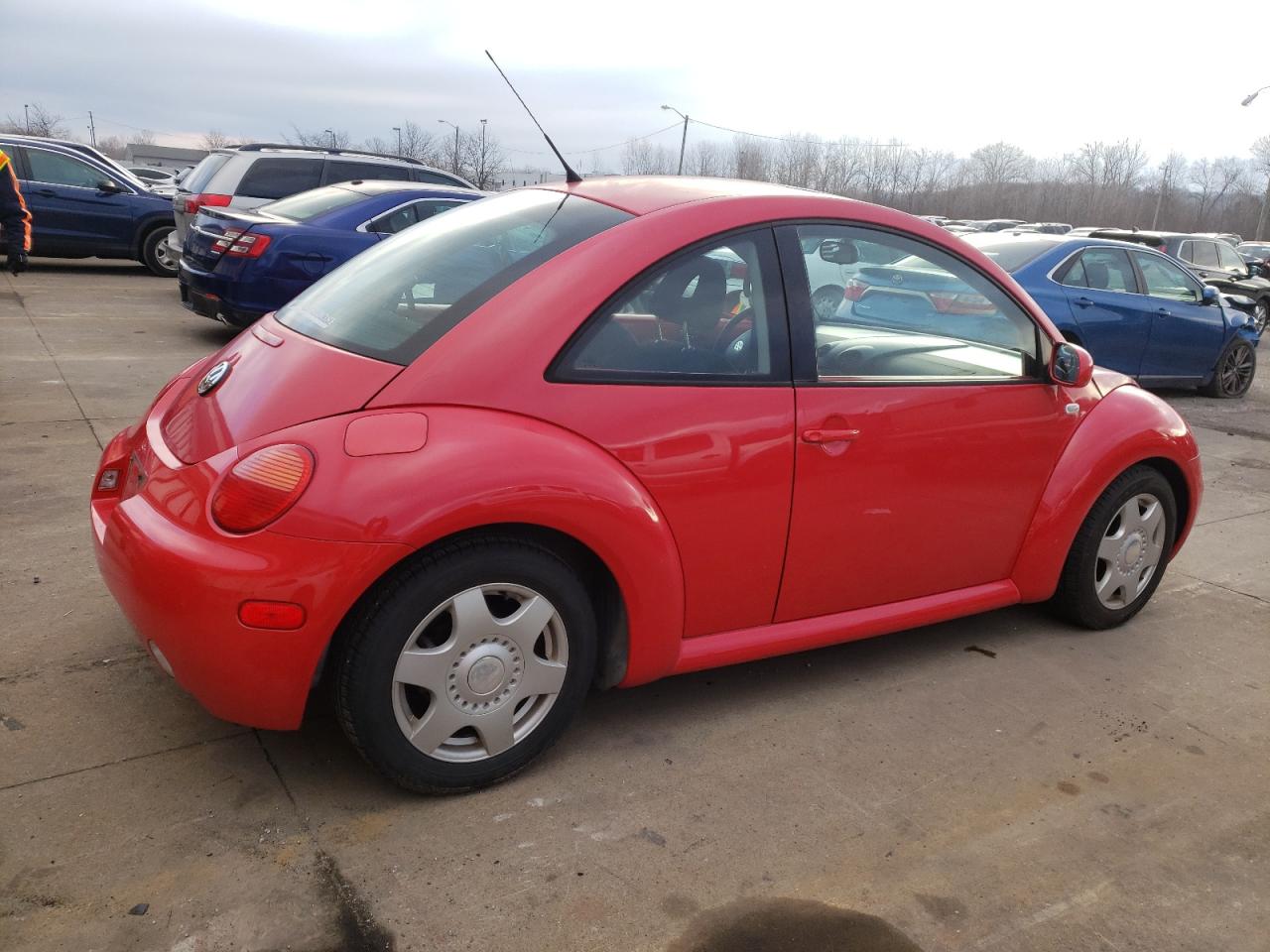 Image 3 of 2001 VOLKSWAGEN NEW BEETLE GLS 2001 with VIN 3VWCK21C41M464609