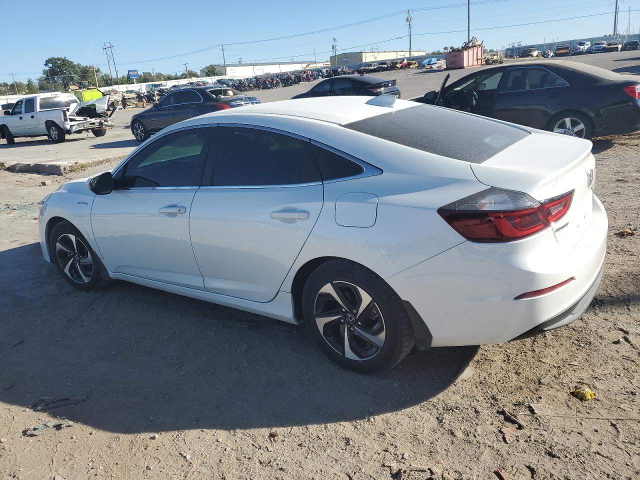 Изображение 2 2021 HONDA INSIGHT EX 2021 с VIN 19XZE4F56ME000648