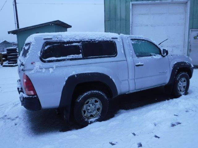 Obraz 3 z 2005 TOYOTA TACOMA  2005 z VIN 5TEPX42NX5Z060210