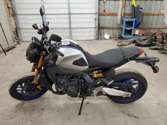 Изображение 3 2023 YAMAHA MT09 D 2023 с VIN JYARN72E0PA001790