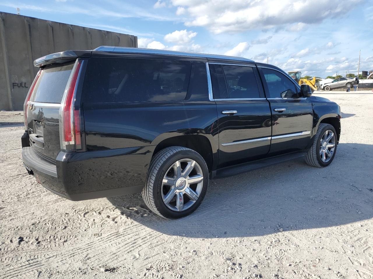 Изображение 3 2019 CADILLAC ESCALADE ESV PREMIUM LUXURY 2019 с VIN 1GYS4JKJ7KR226277