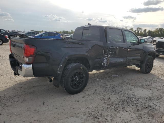 Obraz 3 z 2021 TOYOTA TACOMA DOUBLE CAB 2021 z VIN 3TMDZ5BN0MM102981